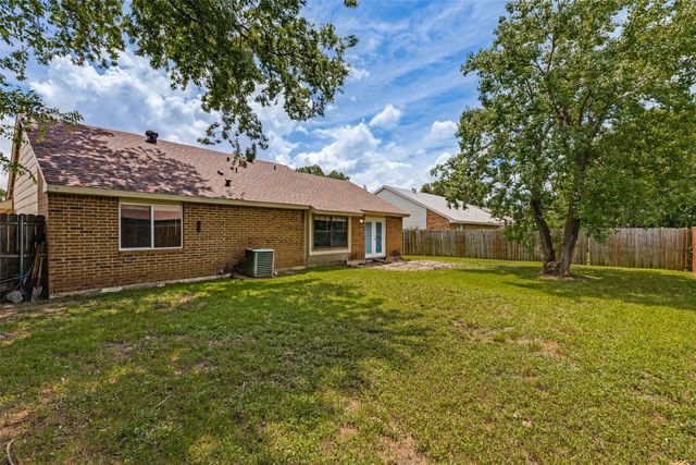 3206 Wintersmith Drive, Arlington, TX 76014