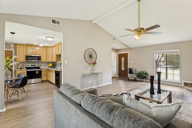 3206 Wintersmith Drive, Arlington, TX 76014