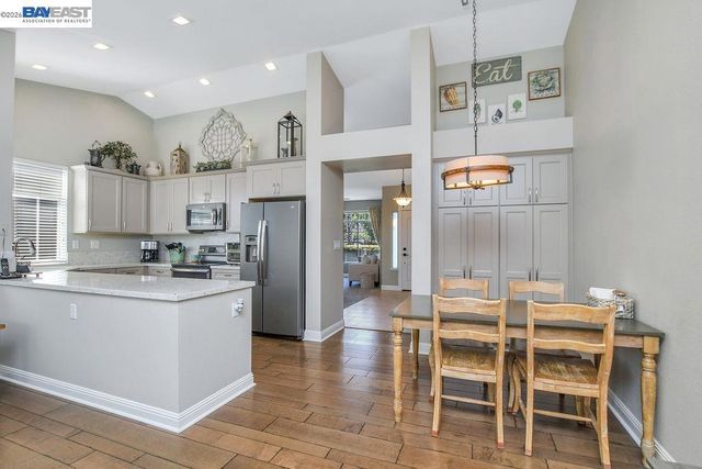 2294 El Monte Dr, Oakley, CA 94561