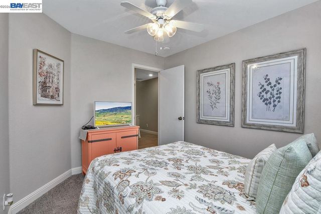 2294 El Monte Dr, Oakley, CA 94561