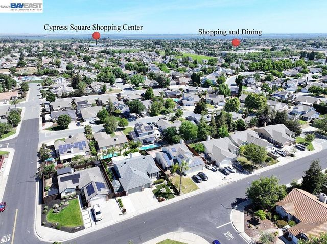 2294 El Monte Dr, Oakley, CA 94561