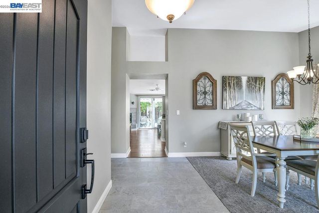 2294 El Monte Dr, Oakley, CA 94561