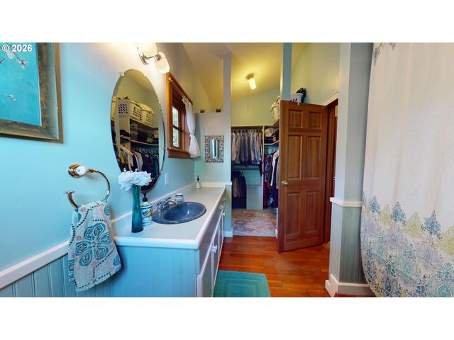 411 PERRY St, Springfield, OR 97477