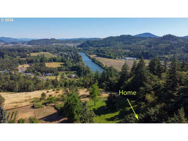 411 PERRY St, Springfield, OR 97477