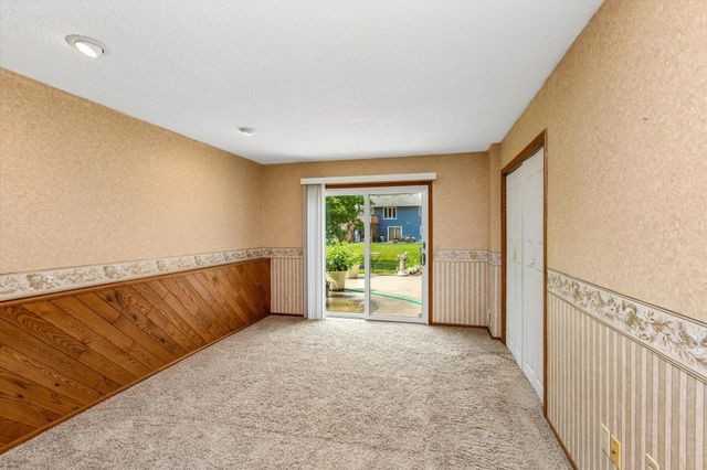 4209 Braddock Trail, Eagan, MN 55123