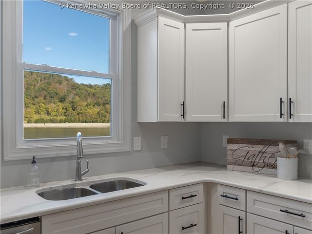 53 Jordon Drive, Winfield, WV 25213
