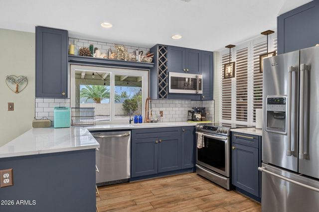 2360 E SAHUARO Drive, Phoenix, AZ 85028