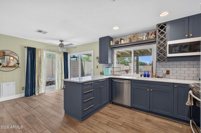 2360 E SAHUARO Drive, Phoenix, AZ 85028
