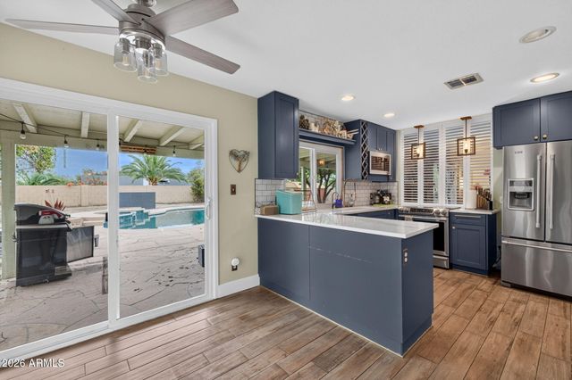 2360 E SAHUARO Drive, Phoenix, AZ 85028
