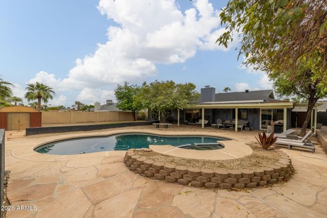2360 E SAHUARO Drive, Phoenix, AZ 85028