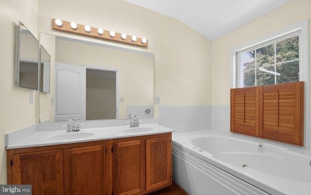 7901 BENT BOUGH RD, Severn, MD 21144