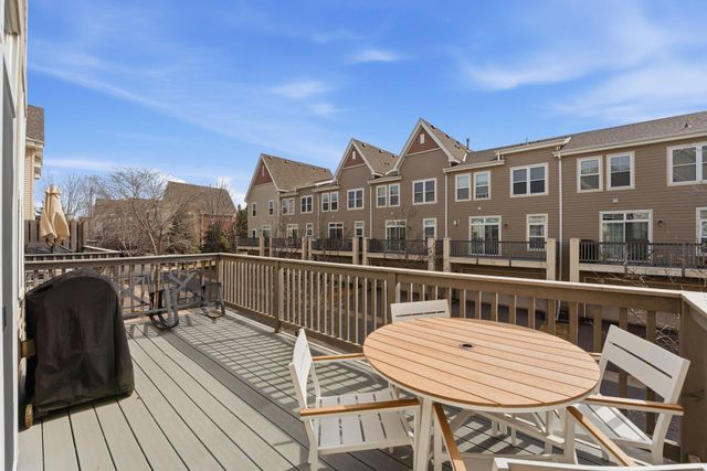 8103 Oakview Drive N, Maple Grove, MN 55369