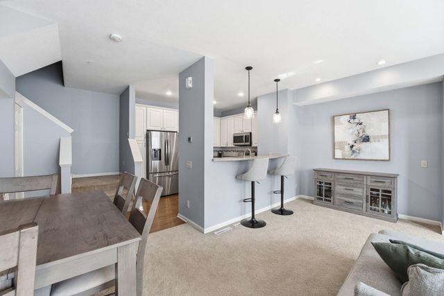 8103 Oakview Drive N, Maple Grove, MN 55369