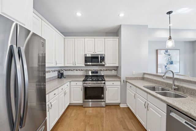 8103 Oakview Drive N, Maple Grove, MN 55369