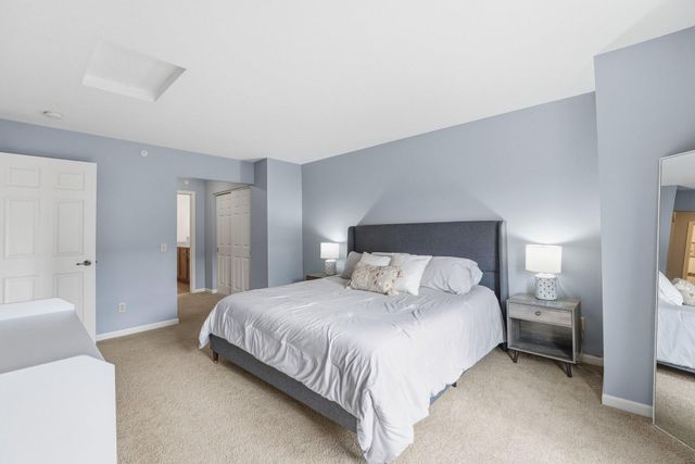 8103 Oakview Drive N, Maple Grove, MN 55369