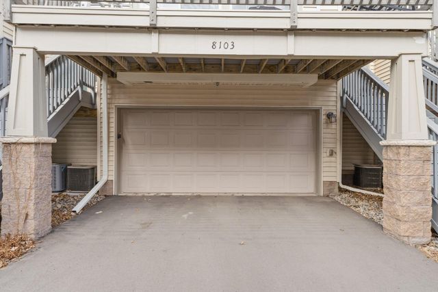 8103 Oakview Drive N, Maple Grove, MN 55369