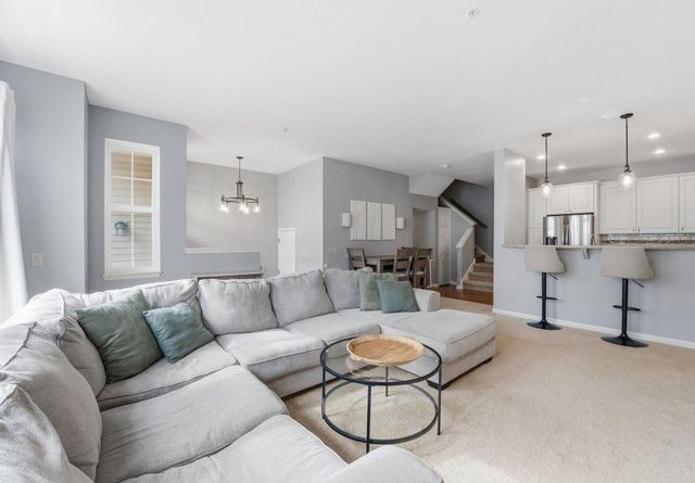 8103 Oakview Drive N, Maple Grove, MN 55369