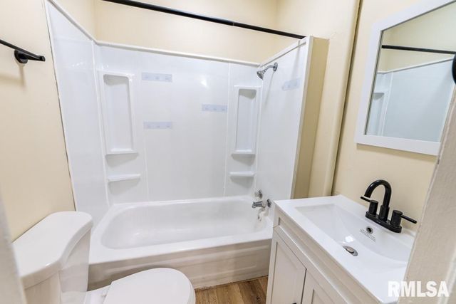 1831 N LINN Street, Peoria, IL 61604