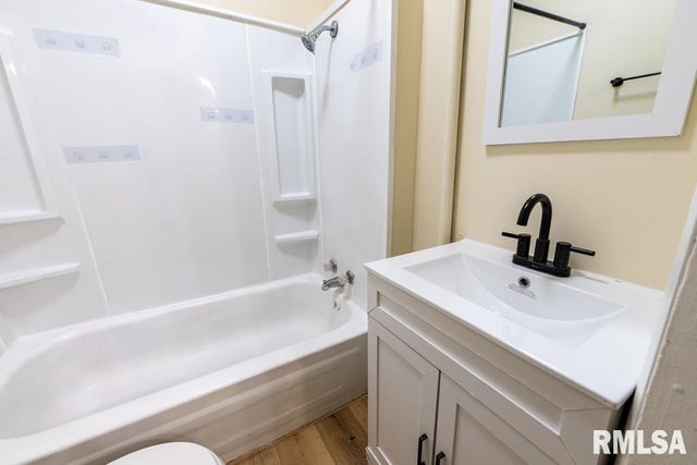 1831 N LINN Street, Peoria, IL 61604