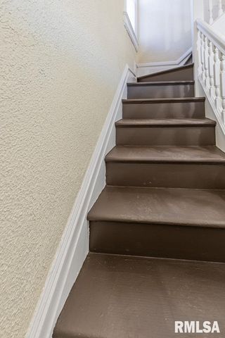 1831 N LINN Street, Peoria, IL 61604