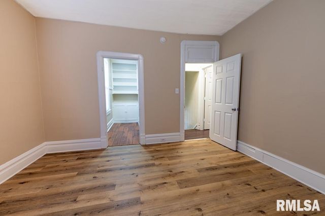 1831 N LINN Street, Peoria, IL 61604