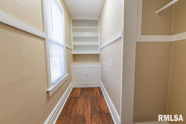 1831 N LINN Street, Peoria, IL 61604