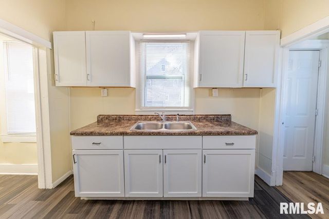 1831 N LINN Street, Peoria, IL 61604