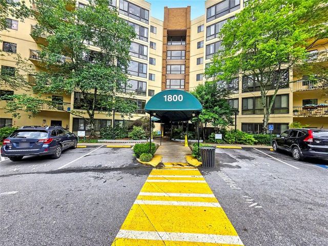 1800 Clairmont Lake 301, Decatur, GA 30033