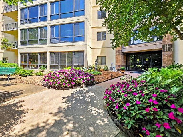 1800 Clairmont Lake 301, Decatur, GA 30033
