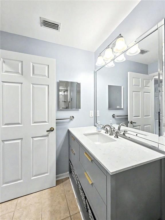 Image 12 of property listing at 1800 Clairmont Lake 301, Decatur, GA 30033
