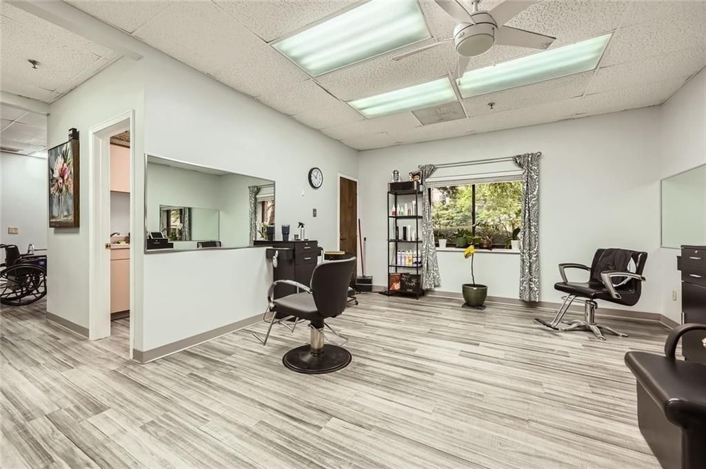 Image 38 of property listing at 1800 Clairmont Lake 301, Decatur, GA 30033
