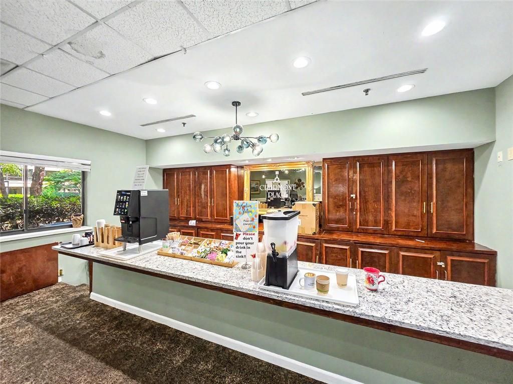 Image 40 of property listing at 1800 Clairmont Lake 301, Decatur, GA 30033