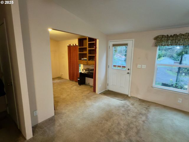 21191 E COUNTRY CLUB Rd, Brightwood, OR 97011