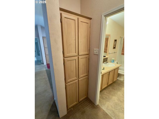 21191 E COUNTRY CLUB Rd, Brightwood, OR 97011