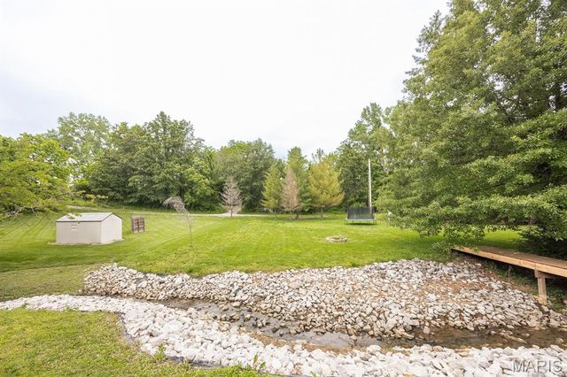 60 Josiah Lane, Millstadt, IL 62260