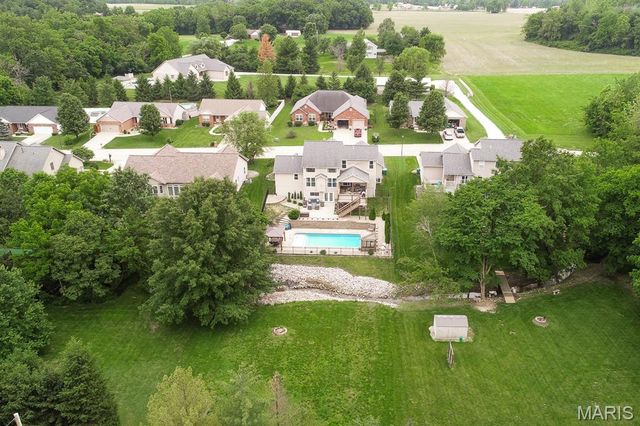 60 Josiah Lane, Millstadt, IL 62260
