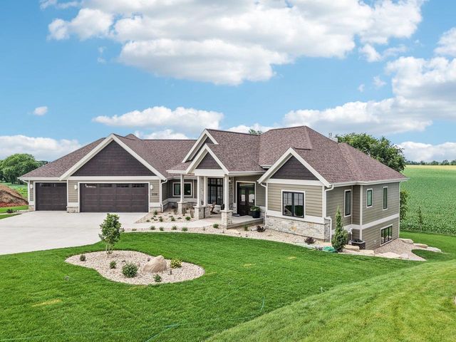 3330 Colton Way, Sun Prairie, WI 53590