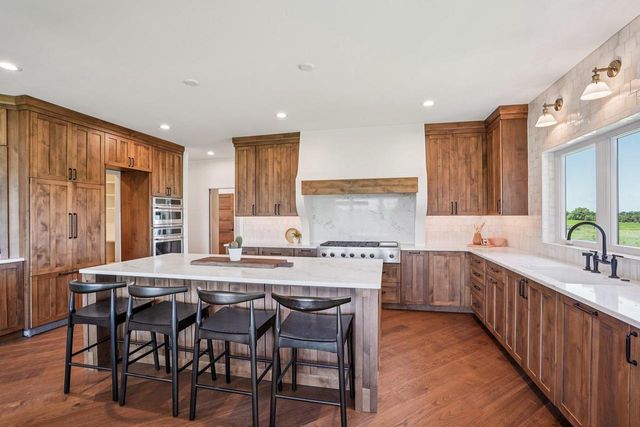3330 Colton Way, Sun Prairie, WI 53590