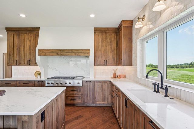 3330 Colton Way, Sun Prairie, WI 53590