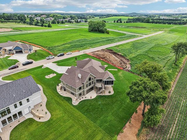 3330 Colton Way, Sun Prairie, WI 53590