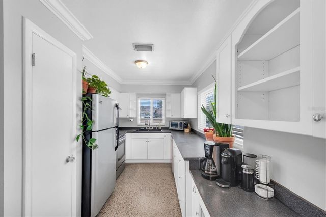 3623 W GRAY STREET, Tampa, FL 33609