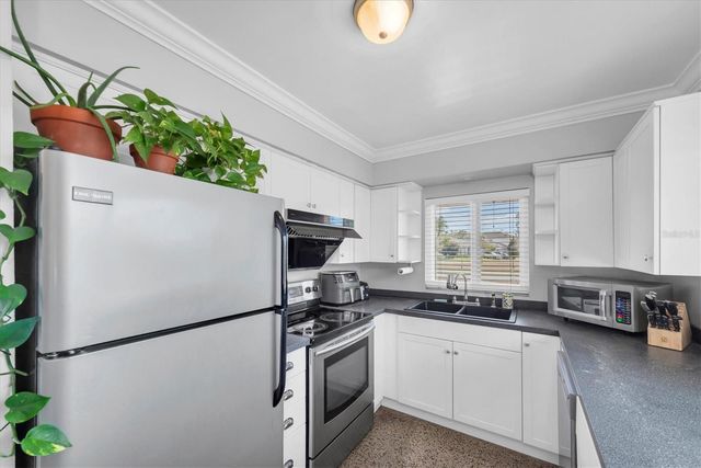 3623 W GRAY STREET, Tampa, FL 33609