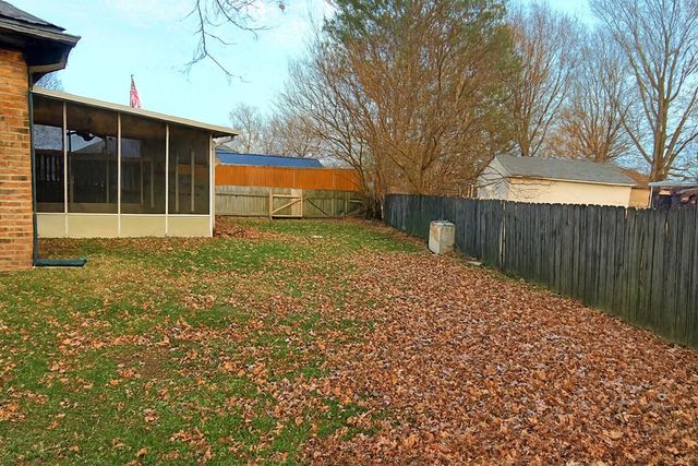 2831 N Garry Street, Springfield, MO 65803