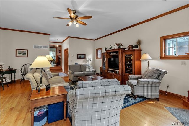 256 Pleasant Avenue, Hamburg, NY 14075
