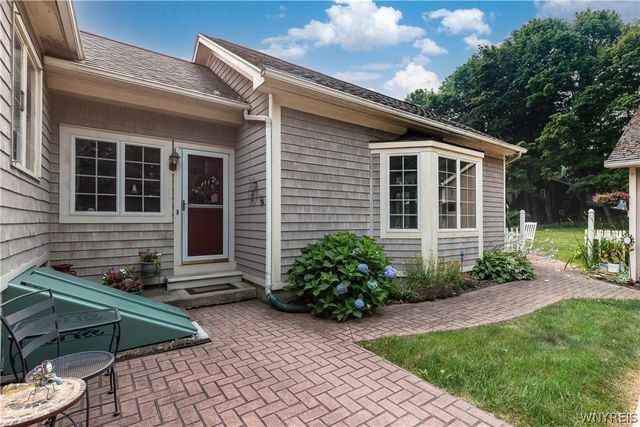 256 Pleasant Avenue, Hamburg, NY 14075