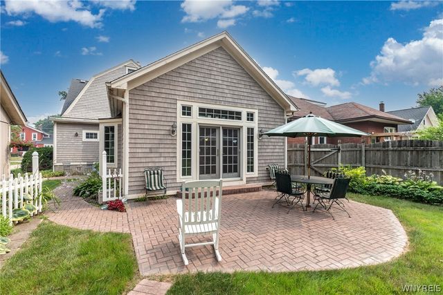 256 Pleasant Avenue, Hamburg, NY 14075
