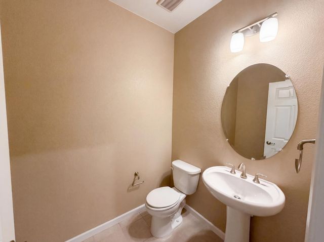 3935 Deergrass Cir, Rocklin, CA 95677
