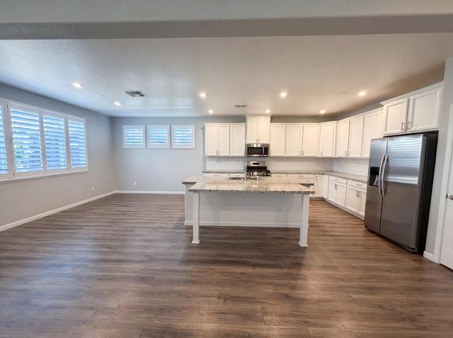 3935 Deergrass Cir, Rocklin, CA 95677