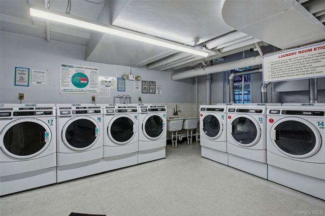 101 Old Mamaroneck Road 3D4, White Plains, NY 10605