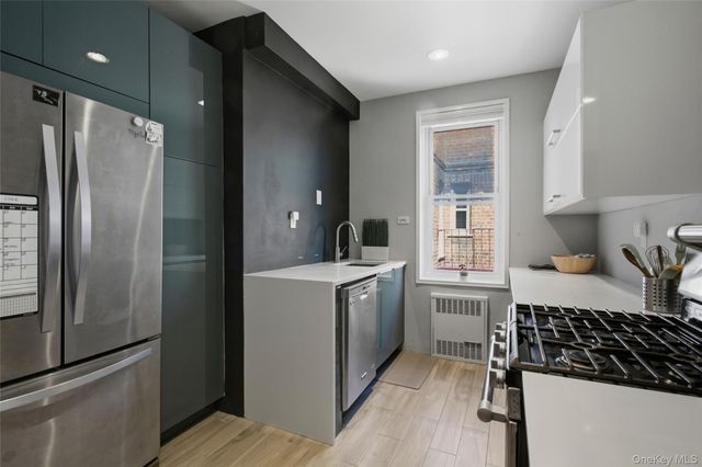 101 Old Mamaroneck Road 3D4, White Plains, NY 10605